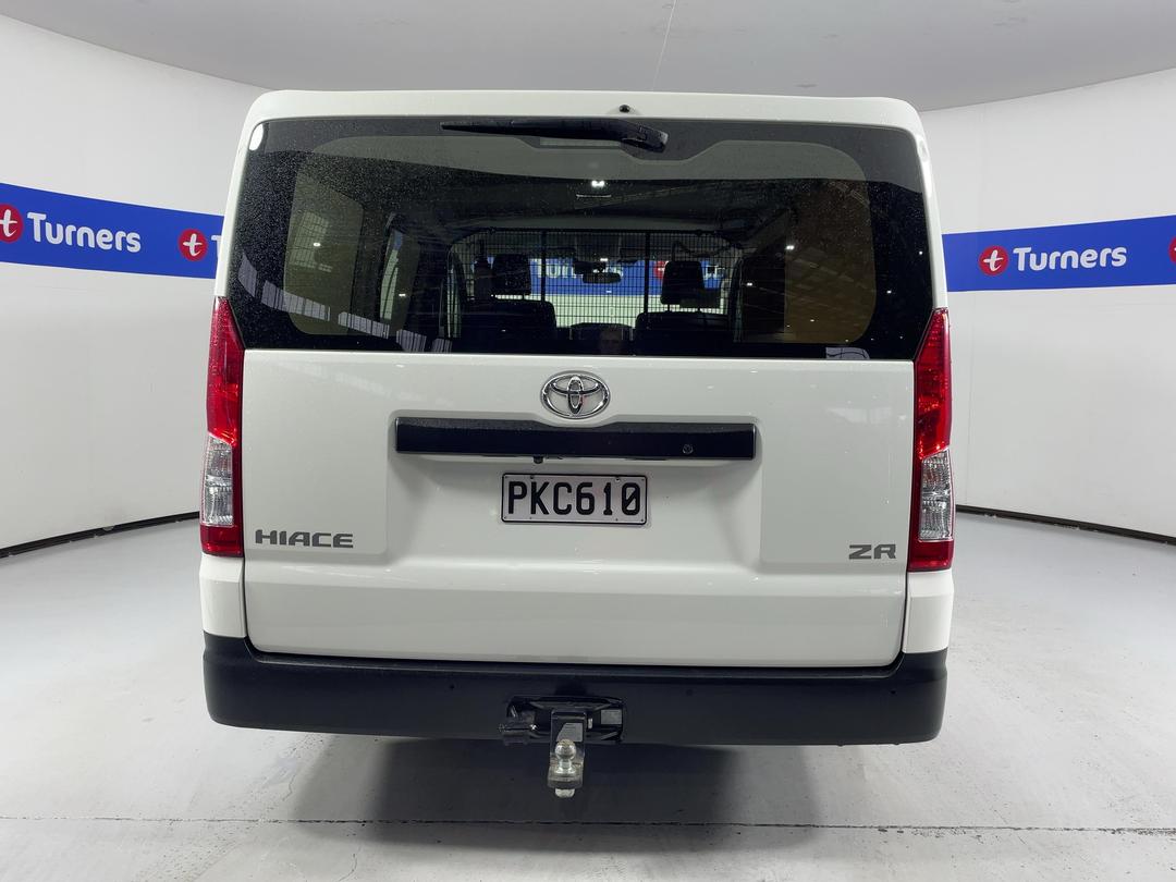 Photo '6' of Toyota Hiace