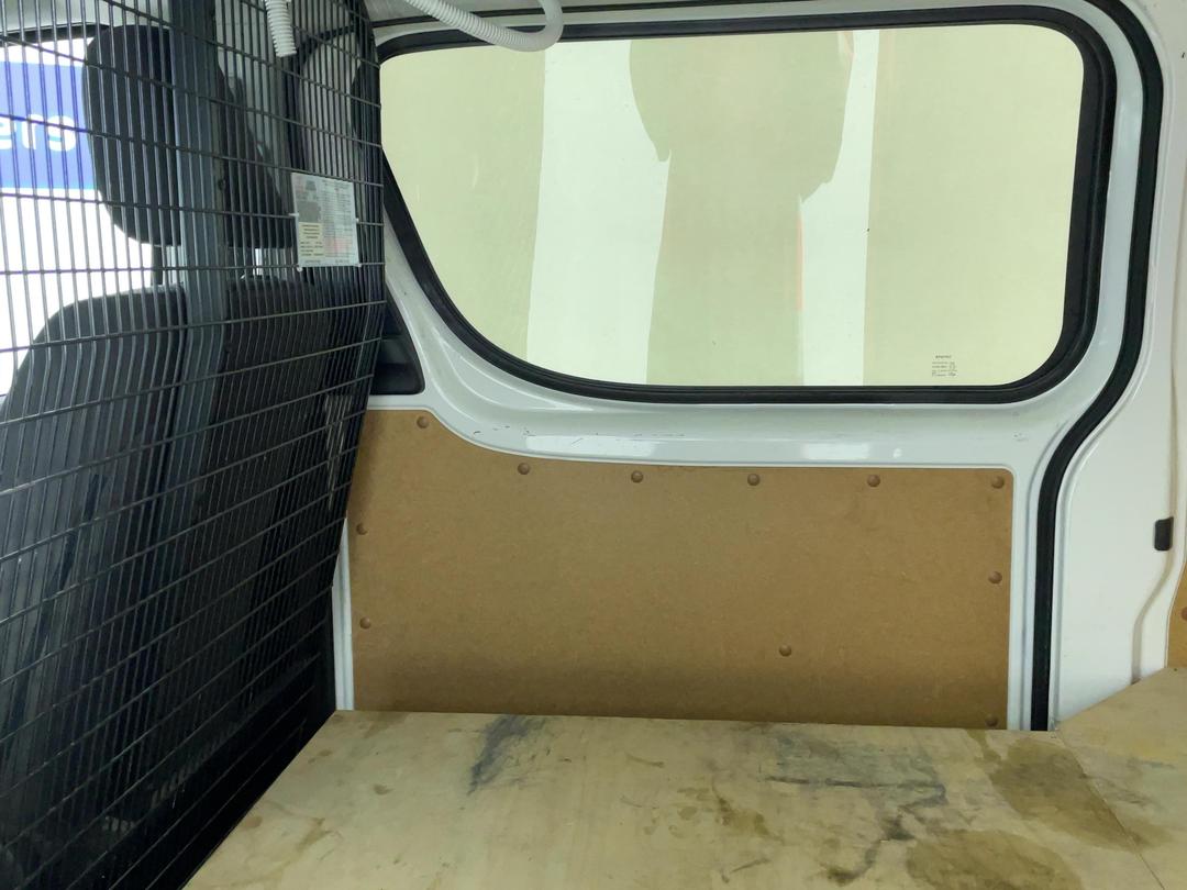 Photo '19' of Toyota Hiace