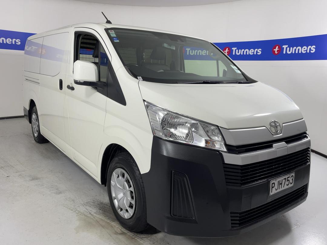 Photo '1' of Toyota Hiace