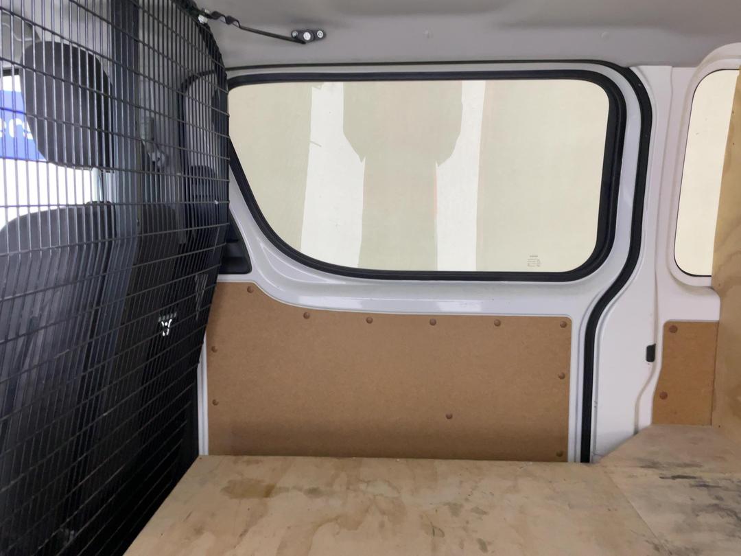 Photo '19' of Toyota Hiace