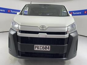 Photo '2' of Toyota Hiace