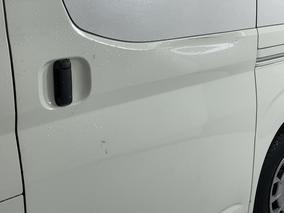 Photo '23' of Toyota Hiace