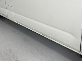 Photo '24' of Toyota Hiace