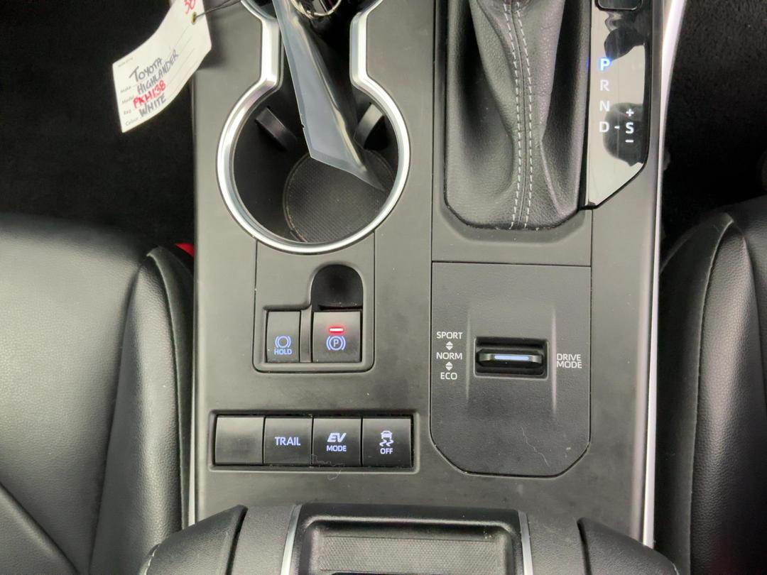 Photo '23' of Toyota Highlander