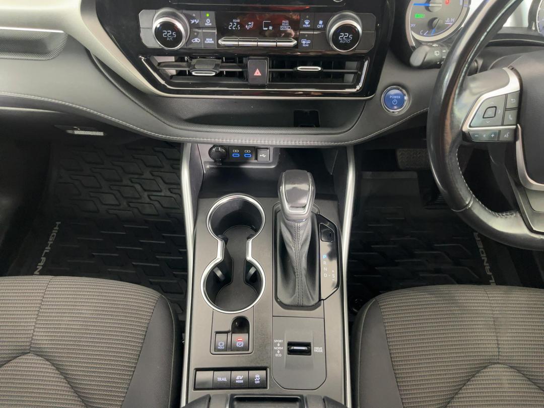 Photo '18' of Toyota Highlander