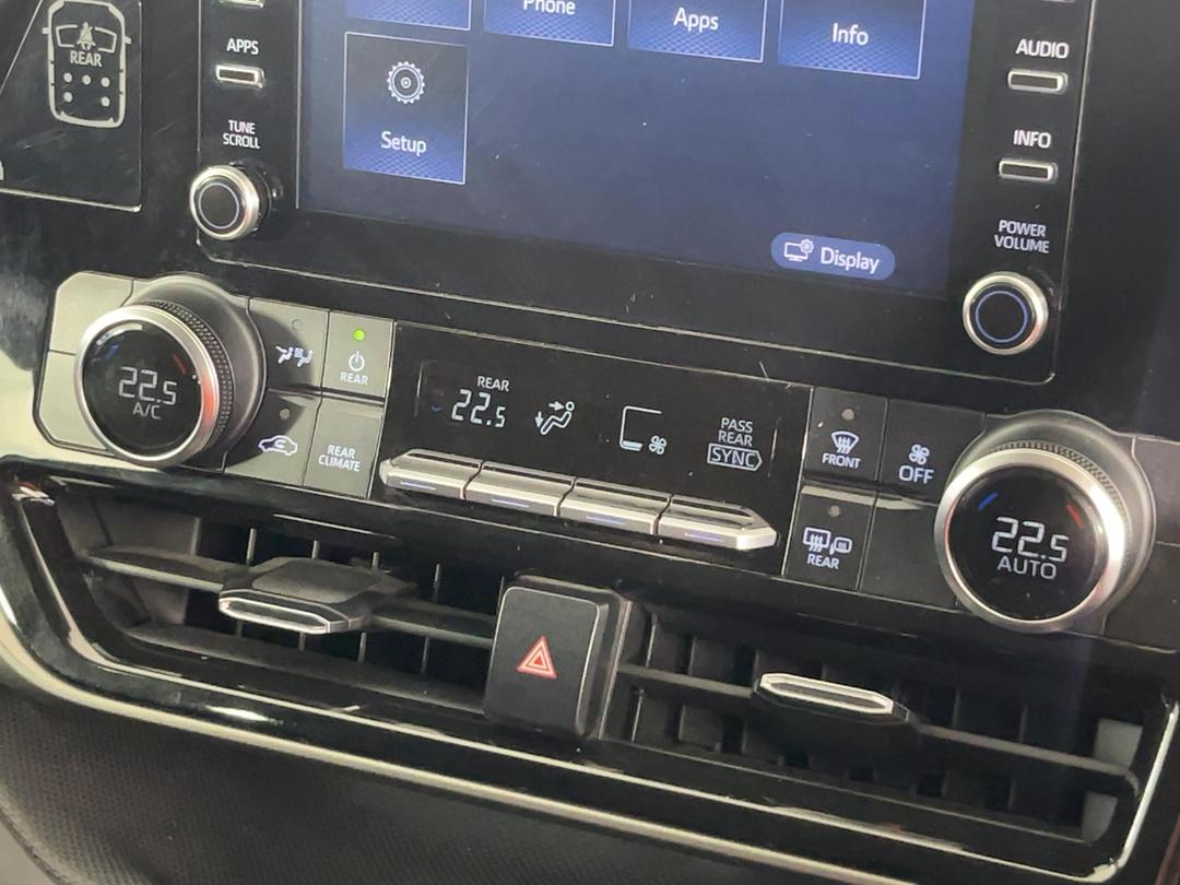 Photo '28' of Toyota Highlander