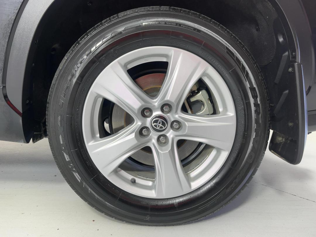 Photo '11' of Toyota Highlander