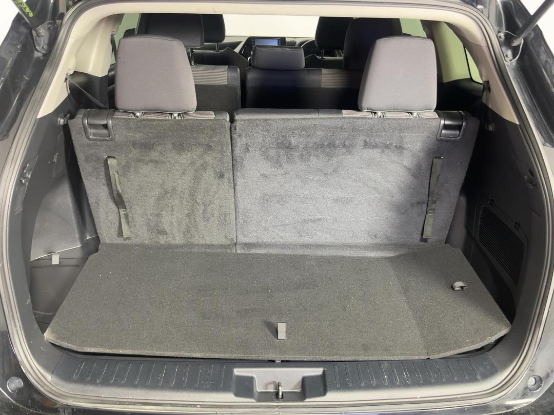 Photo '14' of Toyota Highlander