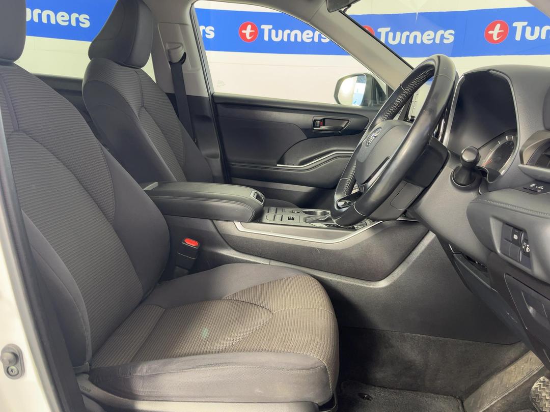 Photo '16' of Toyota Highlander