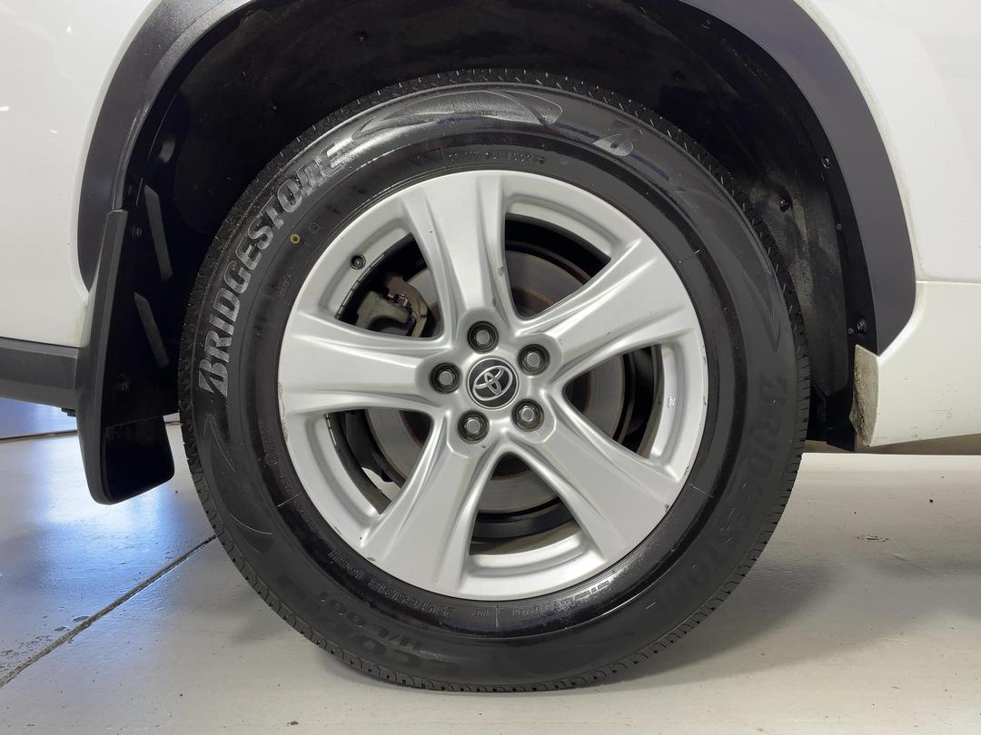 Photo '12' of Toyota Highlander