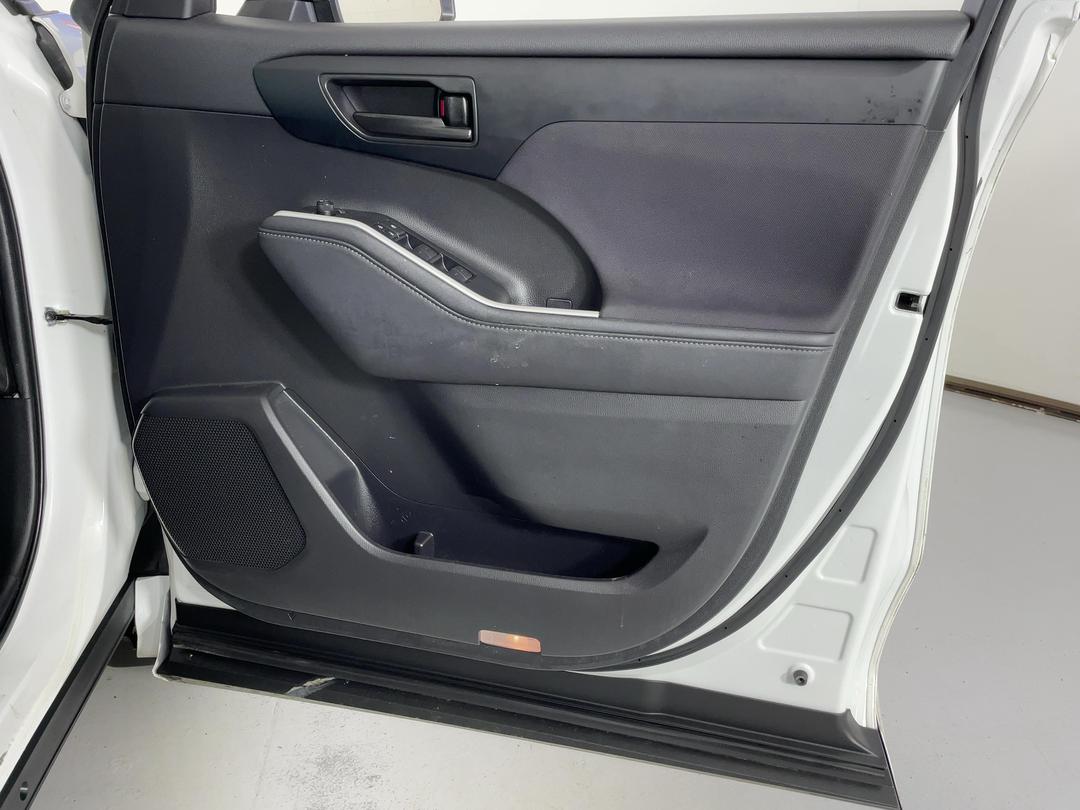 Photo '15' of Toyota Highlander