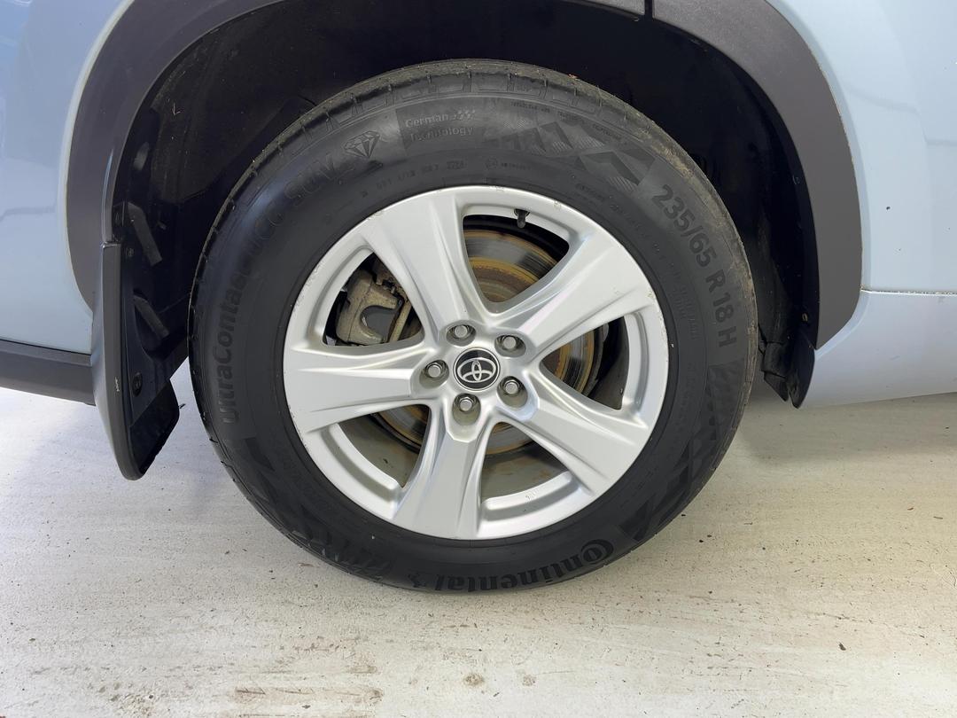 Photo '12' of Toyota Highlander
