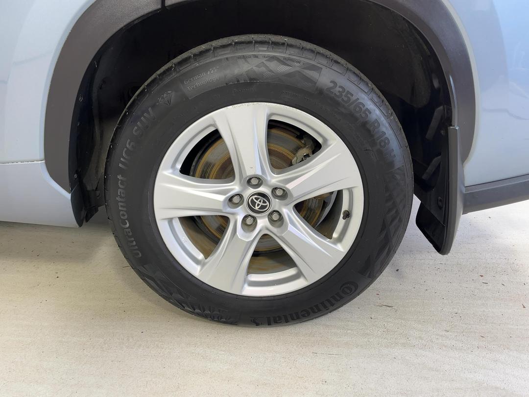 Photo '11' of Toyota Highlander