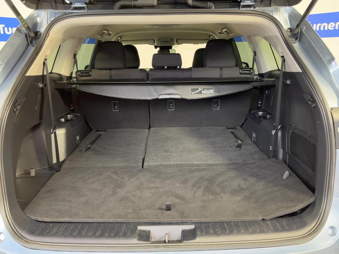 Photo '14' of Toyota Highlander