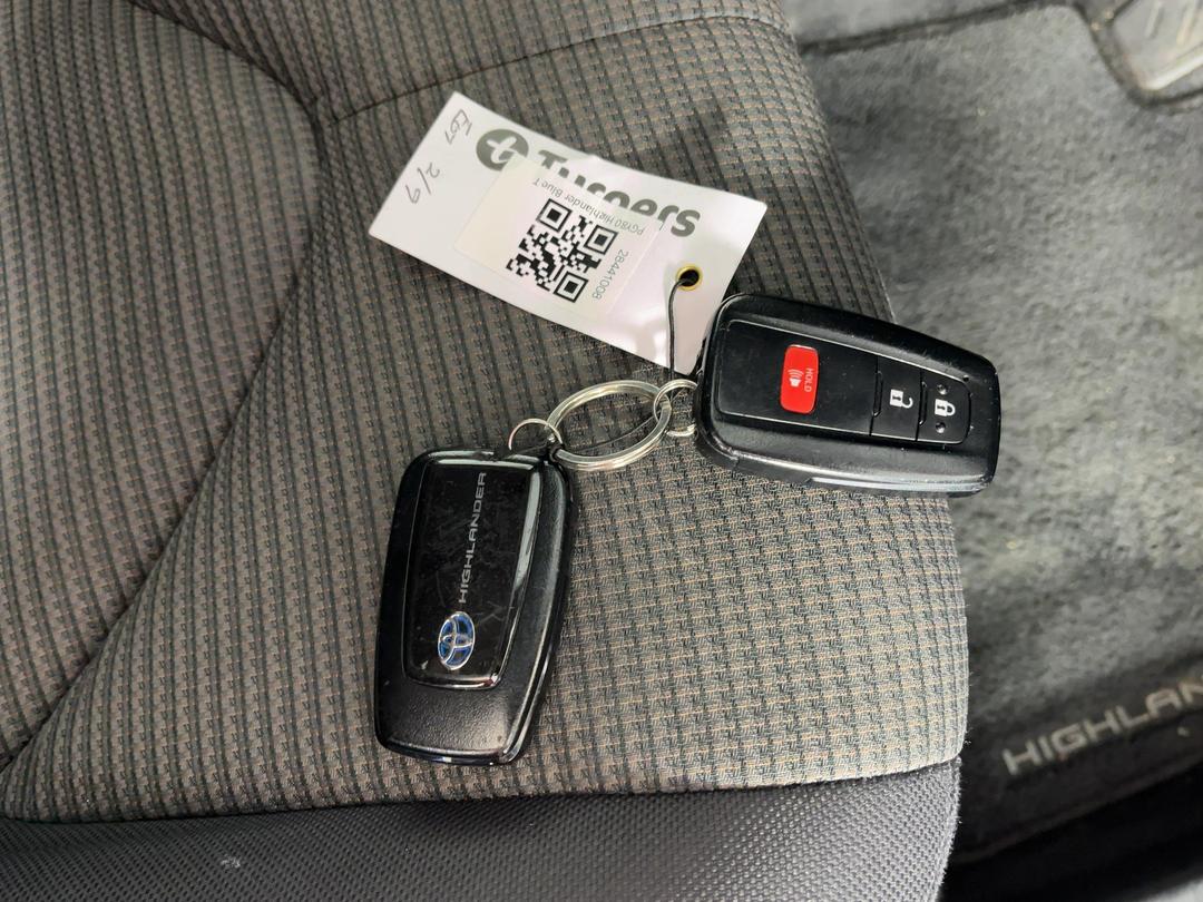 Photo '22' of Toyota Highlander