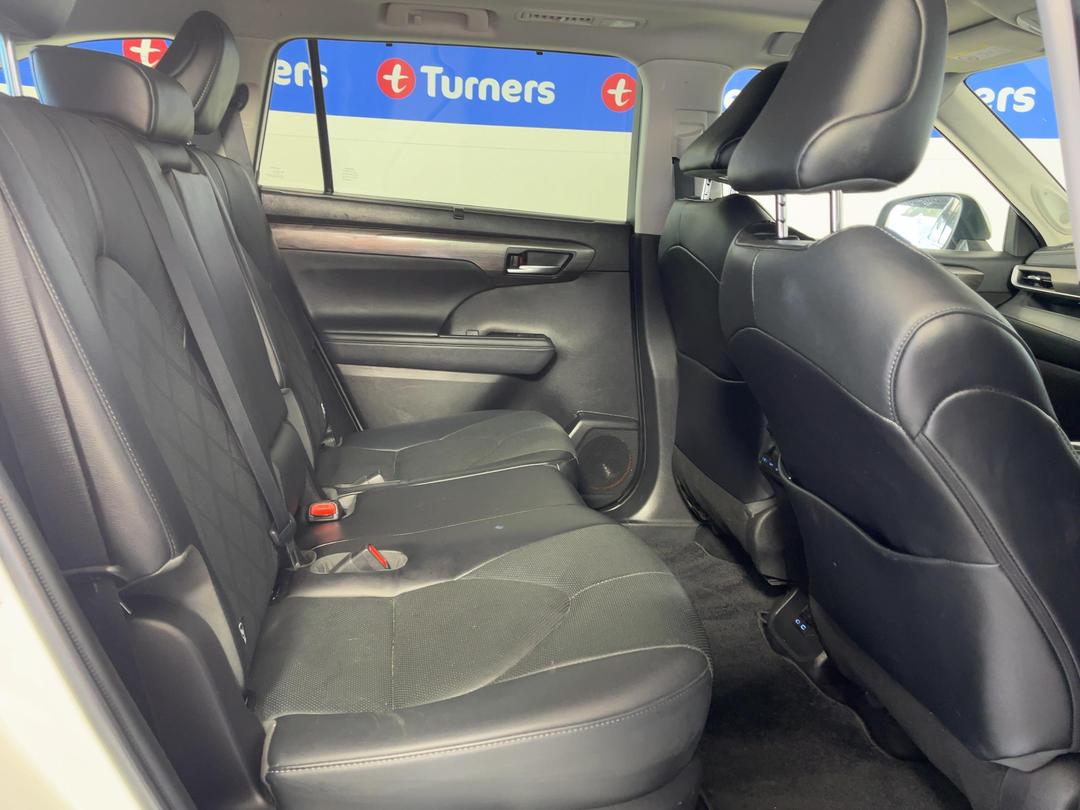 Photo '20' of Toyota Highlander