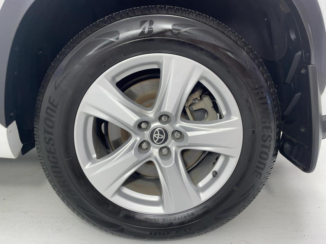 Photo '11' of Toyota Highlander
