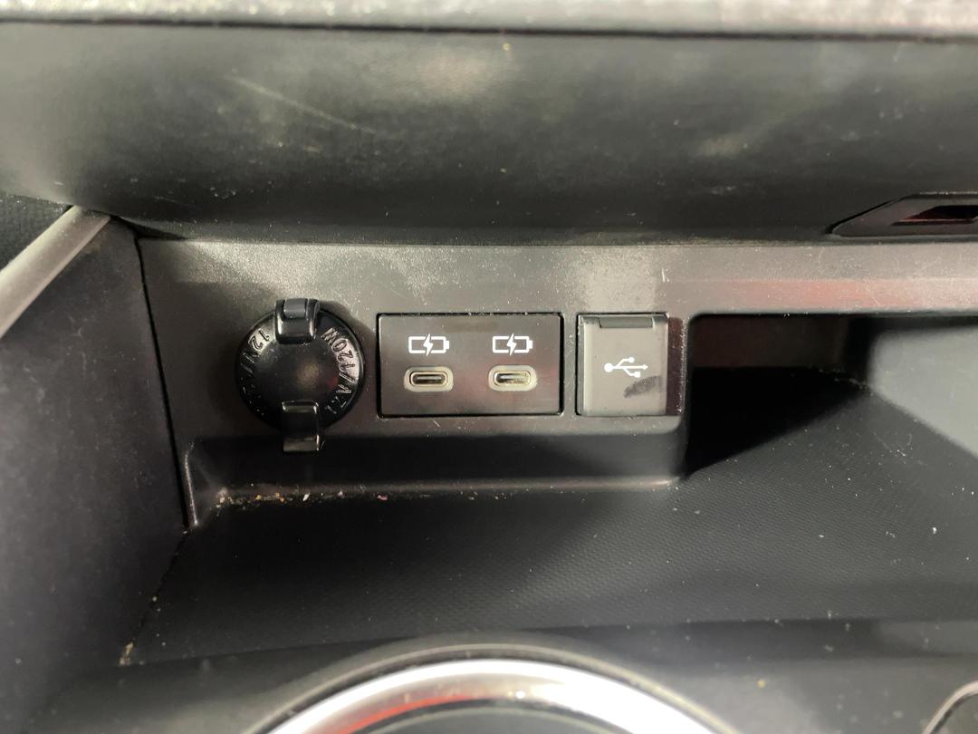 Photo '26' of Toyota Highlander