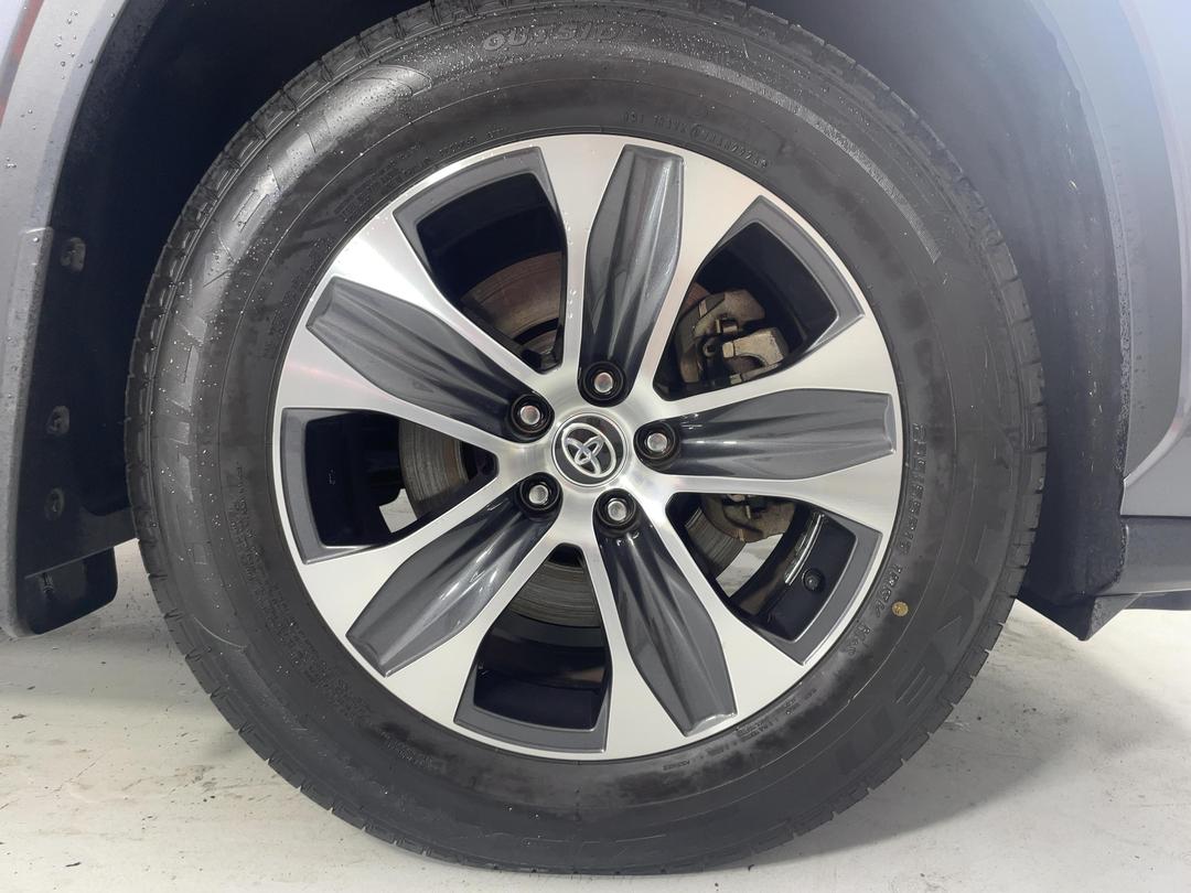 Photo '9' of Toyota Highlander