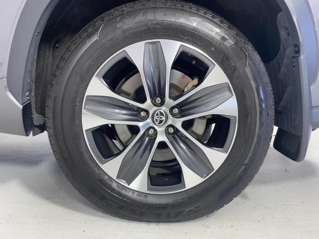 Photo '11' of Toyota Highlander