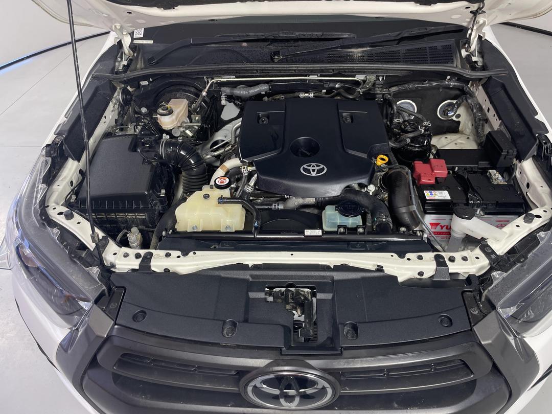 Photo '13' of Toyota Hilux