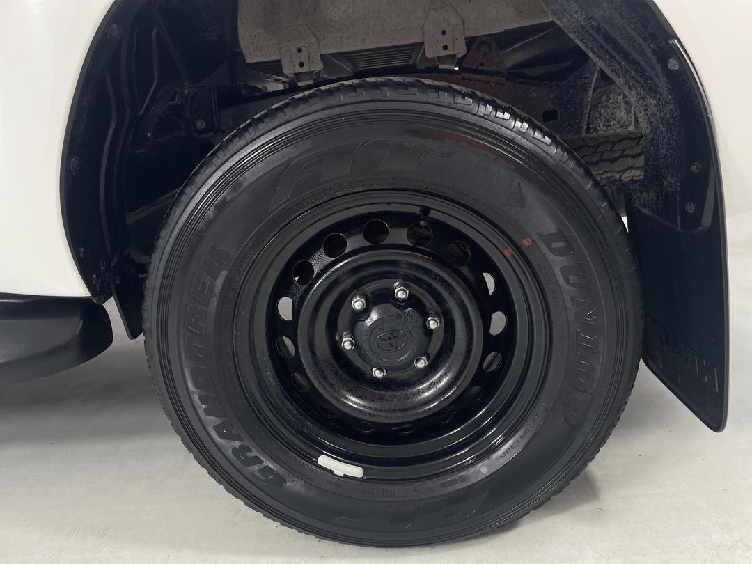 Photo '11' of Toyota Hilux