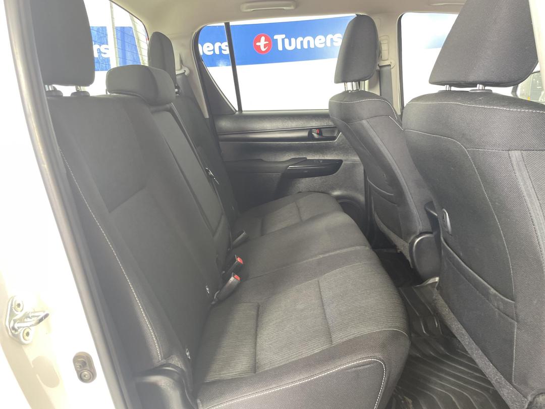 Photo '20' of Toyota Hilux