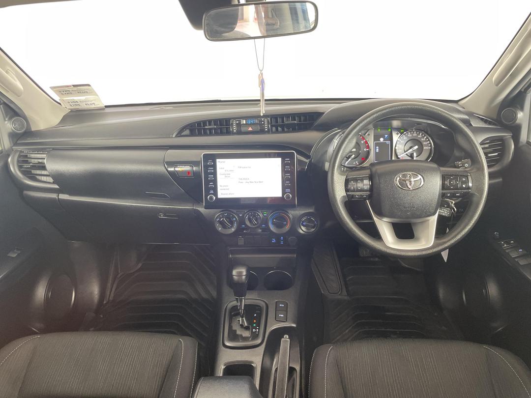 Photo '17' of Toyota Hilux