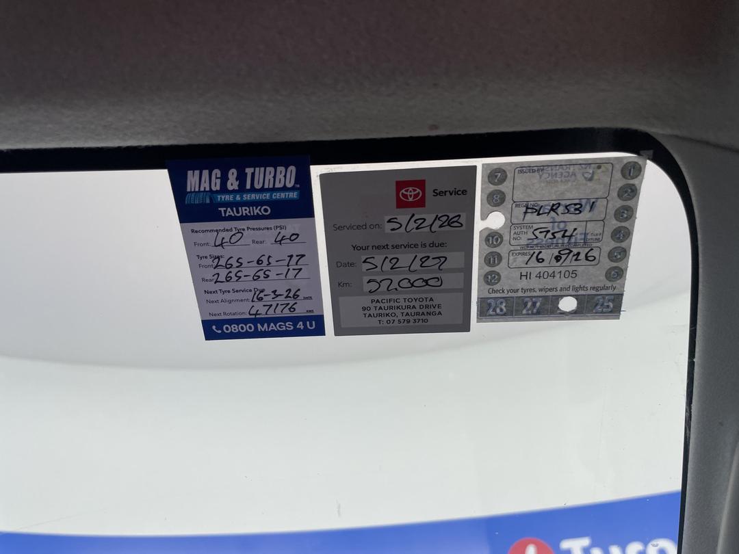 Photo '27' of Toyota Hilux