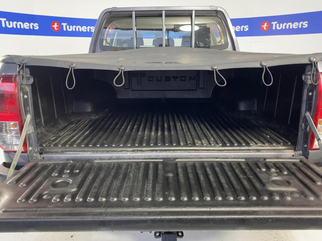Photo '14' of Toyota Hilux