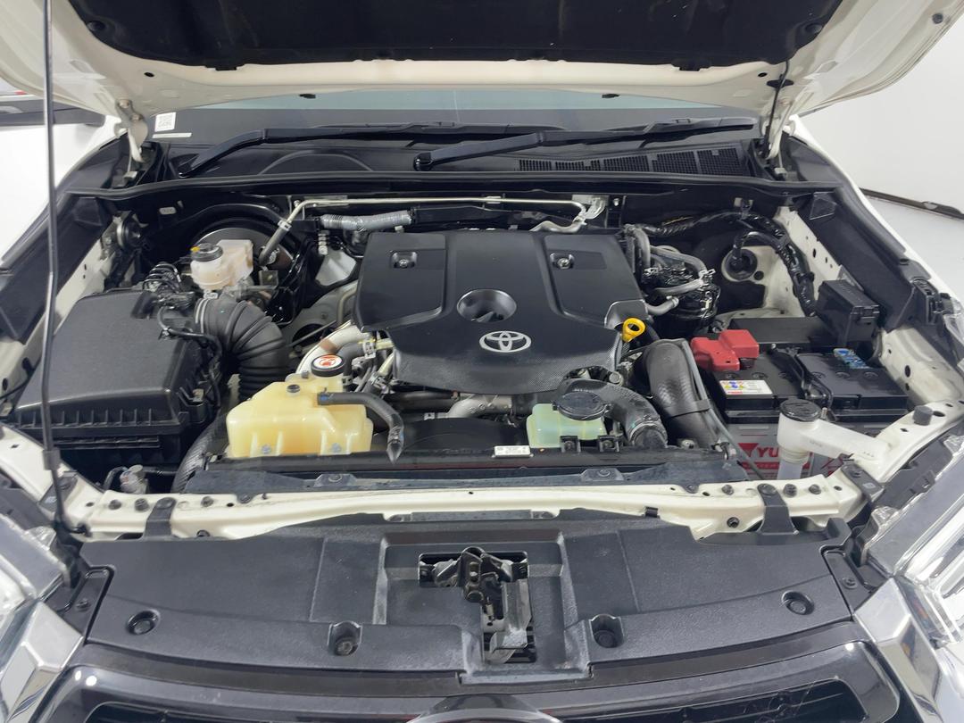 Photo '13' of Toyota Hilux
