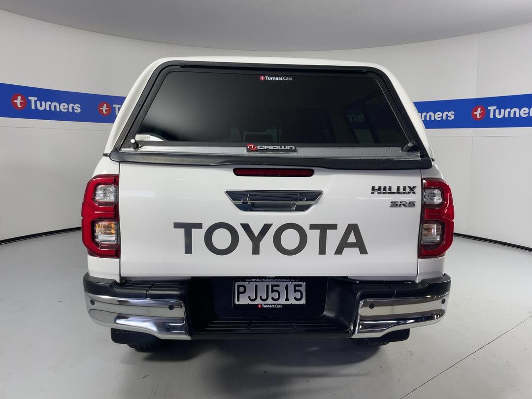 Photo '6' of Toyota Hilux