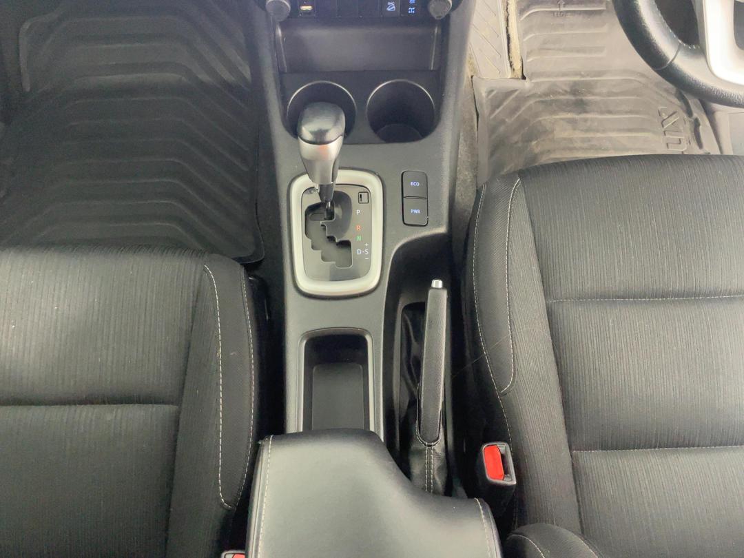 Photo '18' of Toyota Hilux