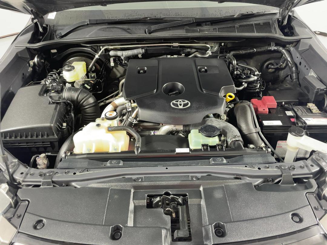 Photo '13' of Toyota Hilux