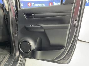 Photo '19' of Toyota Hilux