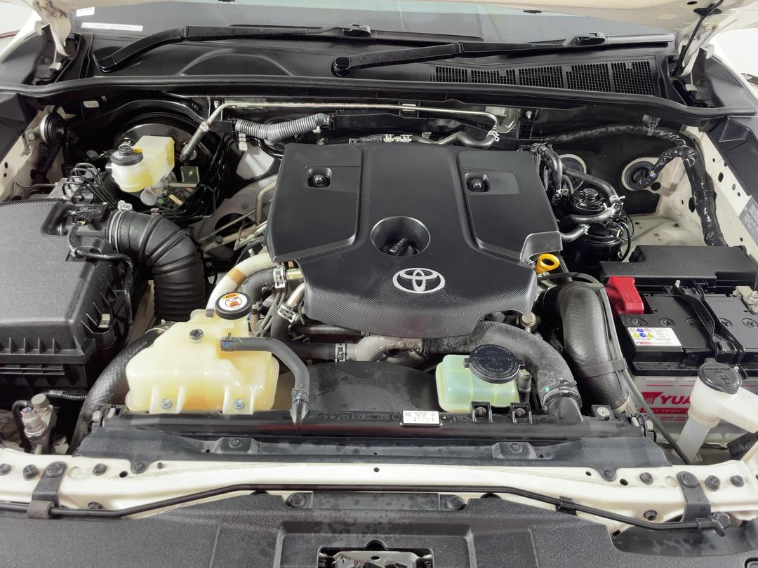 Photo '13' of Toyota Hilux