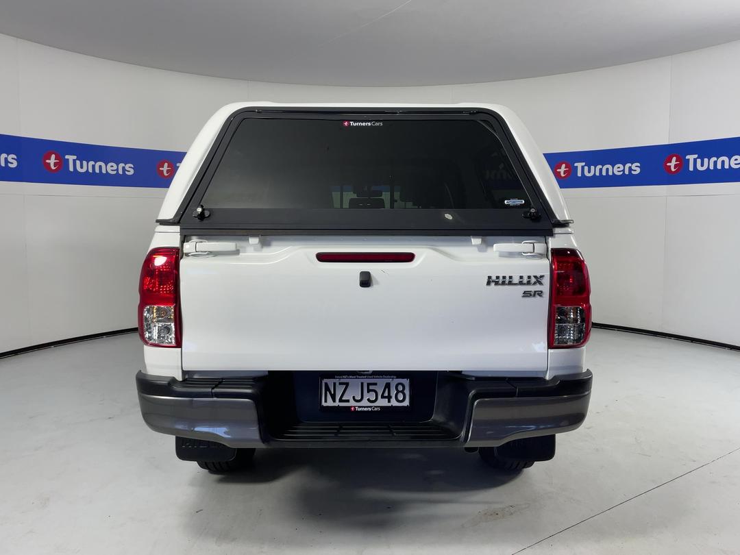 Photo '6' of Toyota Hilux