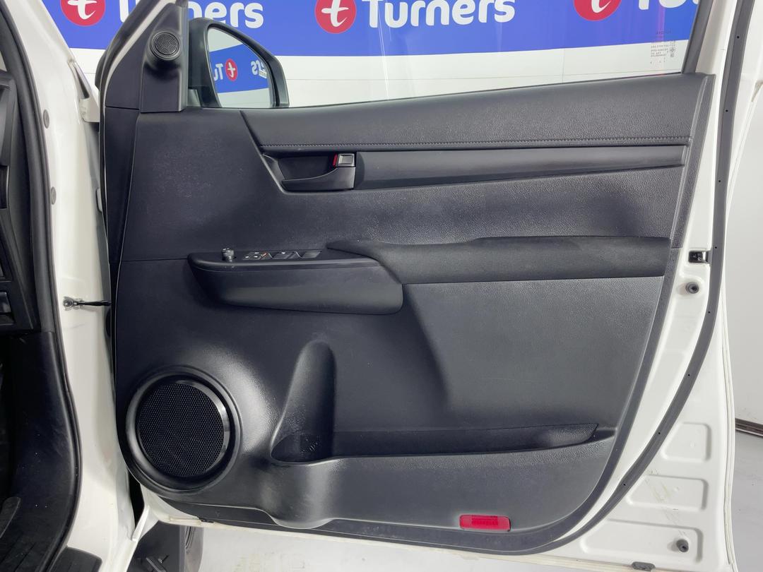 Photo '15' of Toyota Hilux