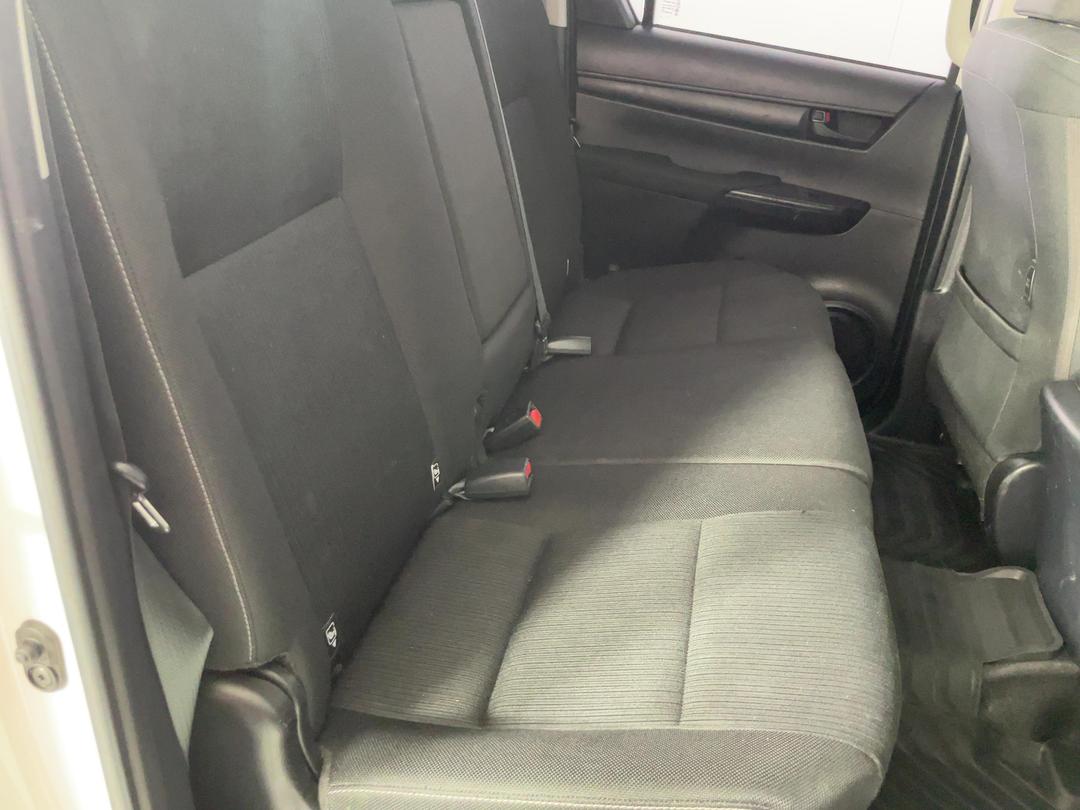 Photo '20' of Toyota Hilux