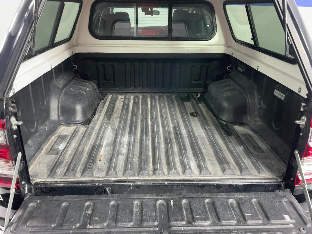 Photo '14' of Toyota Hilux