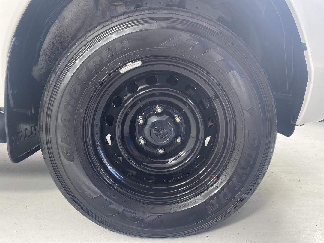 Photo '9' of Toyota Hilux