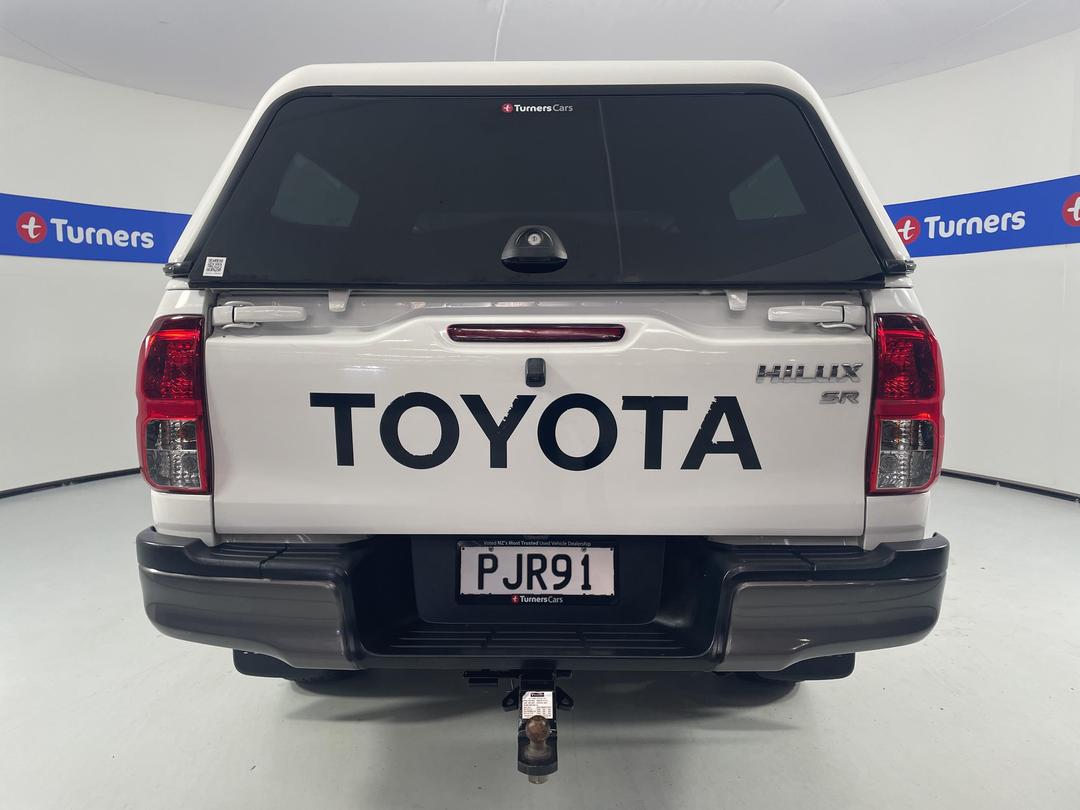 Photo '6' of Toyota Hilux