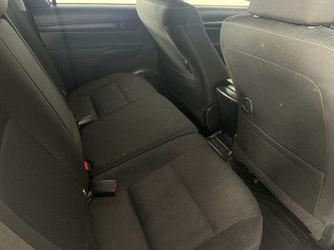 Photo '20' of Toyota Hilux