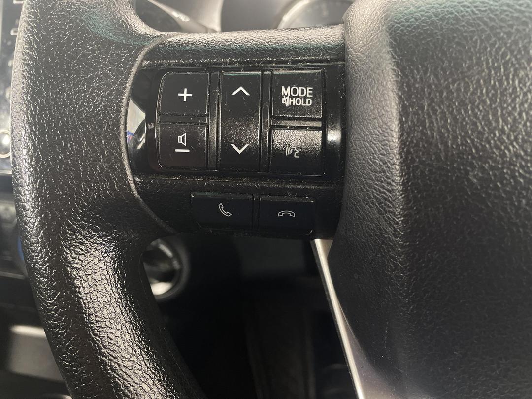 Photo '24' of Toyota Hilux