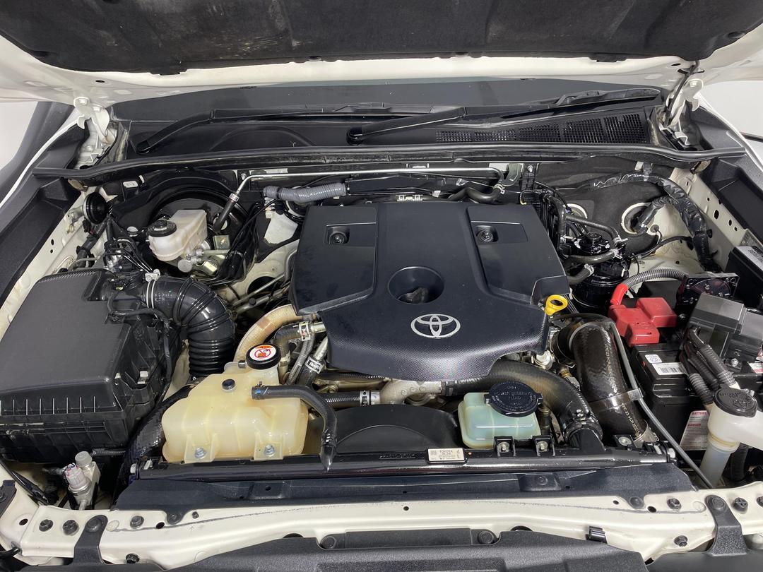 Photo '13' of Toyota Hilux