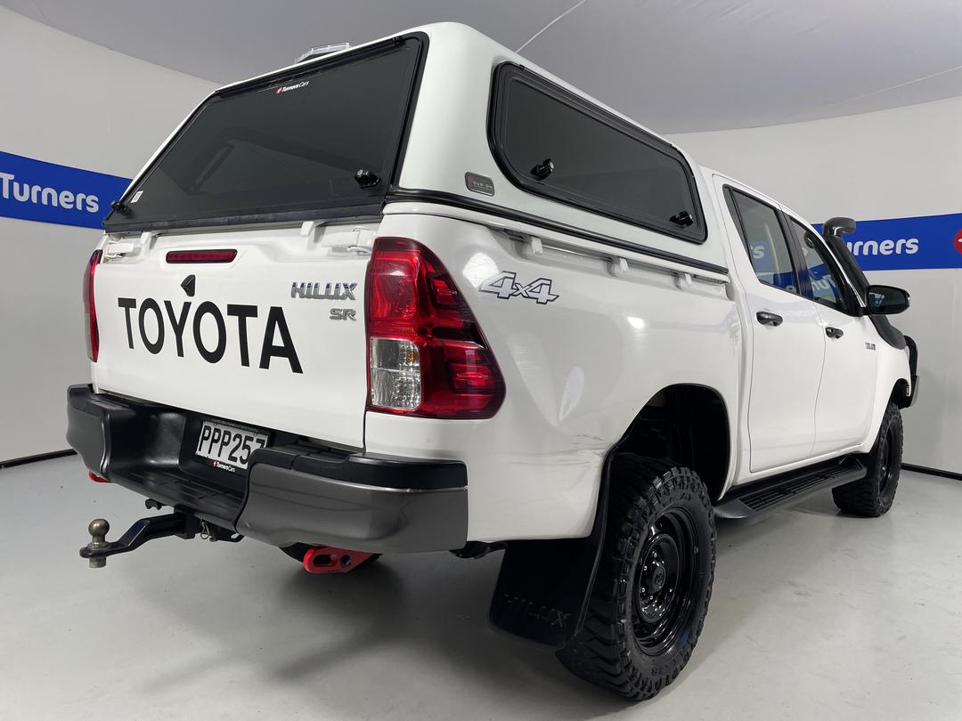 Photo '7' of Toyota Hilux