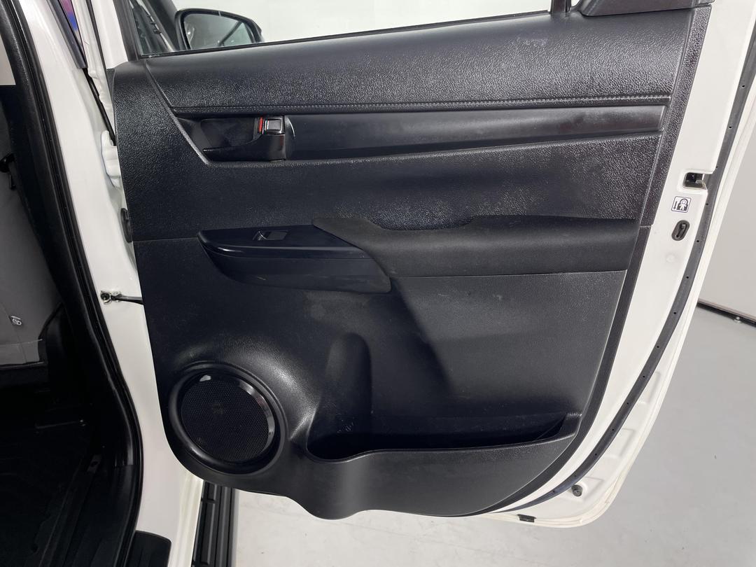 Photo '19' of Toyota Hilux