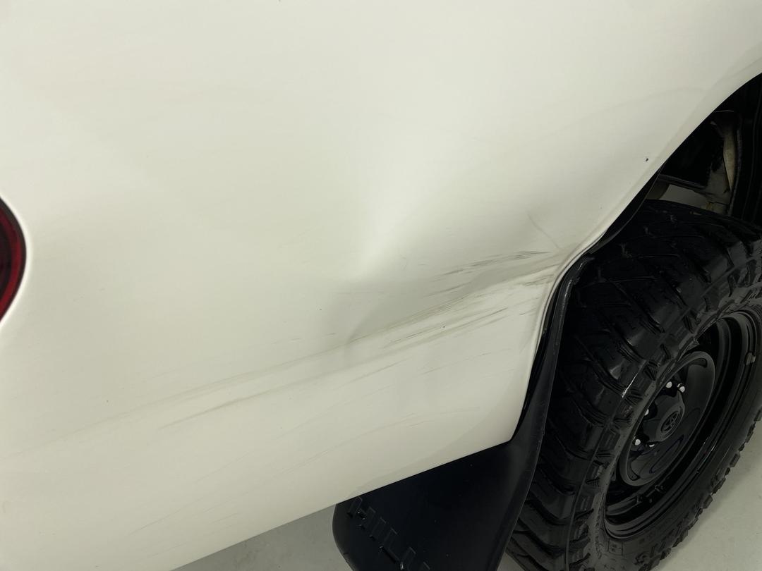 Photo '33' of Toyota Hilux