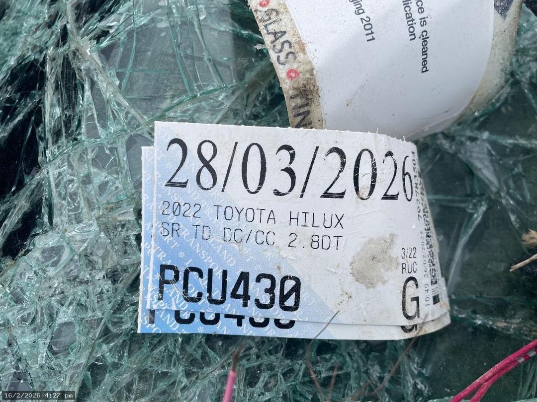 Photo '3' of Toyota Hilux SR TD DC/CC