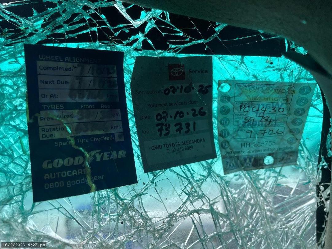 Photo '4' of Toyota Hilux SR TD DC/CC